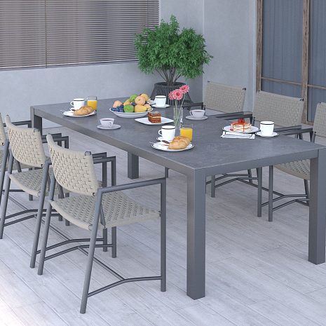 CALLA DINING TABLE