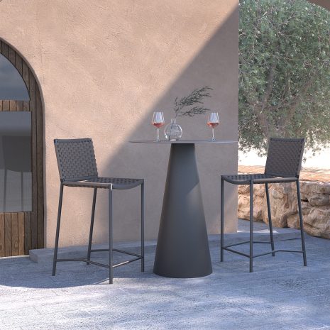 DOME HIGH TABLE WITH FRESCO HIGH STOOL